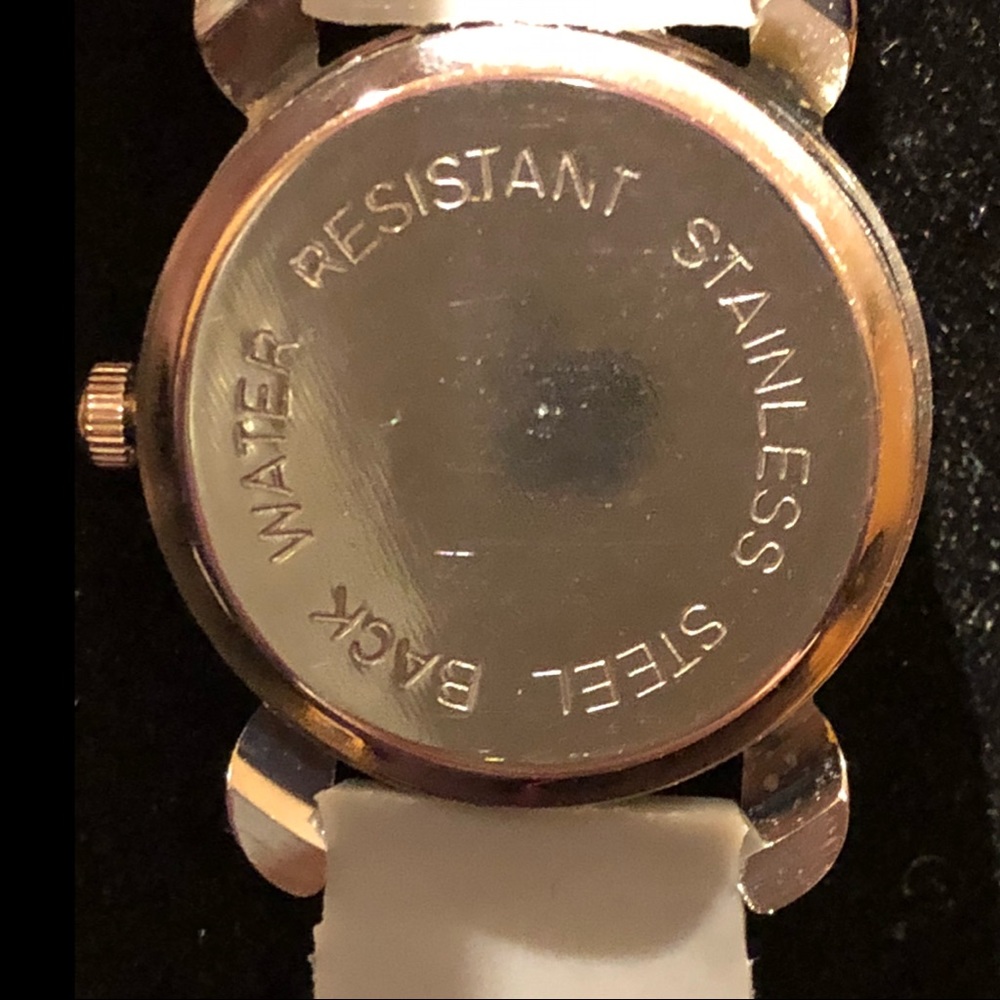 STAR WARS WATCH- NEW - Picture 4 of 7